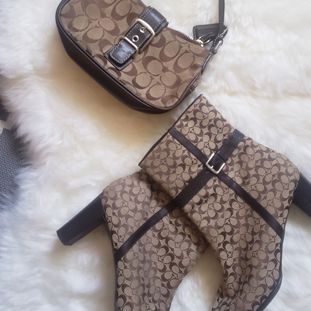Small Coach purse